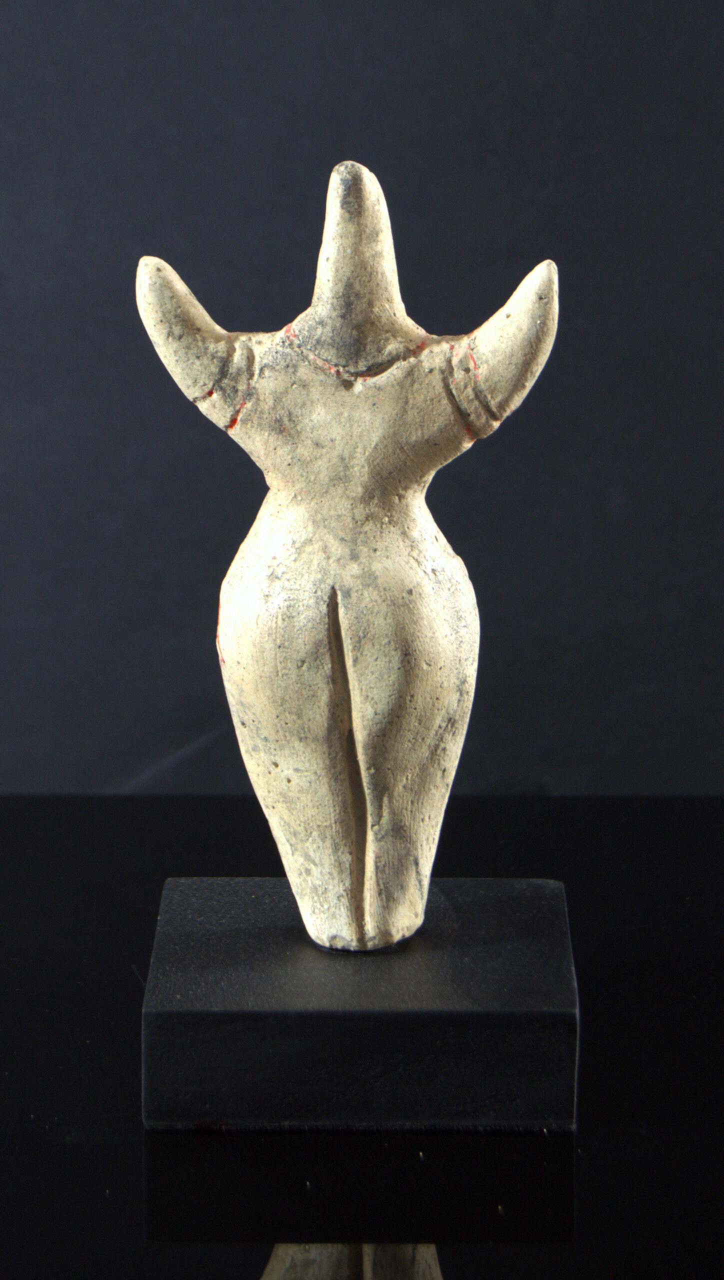 VENUS CUCUTENI DIOSA DE LA FERTILIDAD - Imagen 4