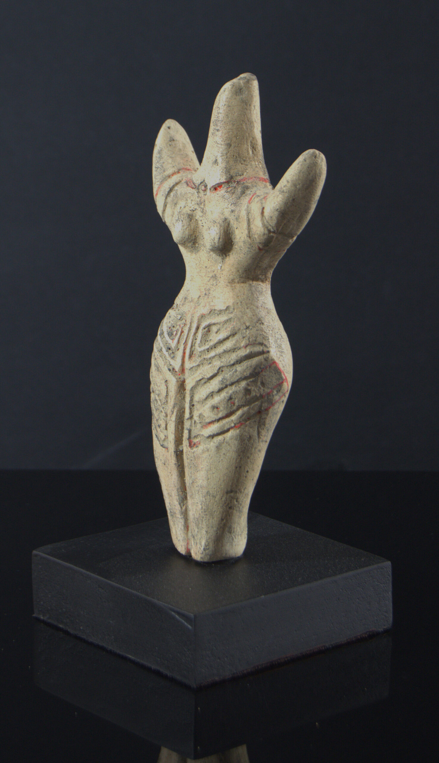 VENUS CUCUTENI DIOSA DE LA FERTILIDAD - Imagen 3