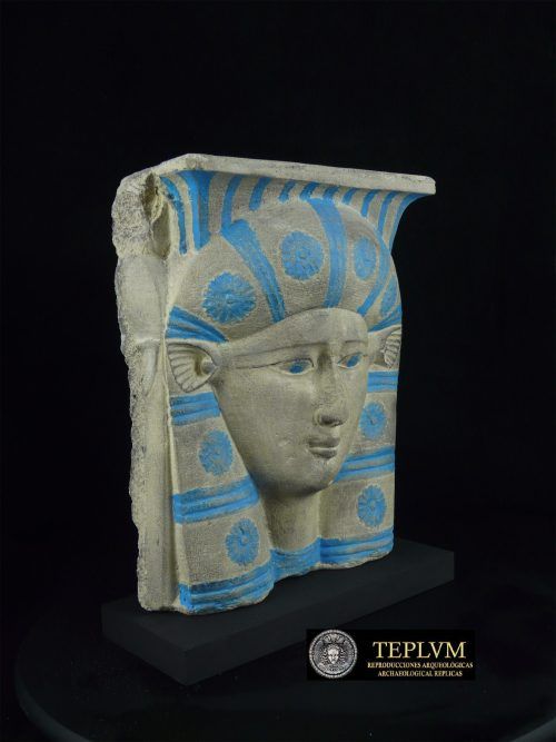 RELIEVE DE HATHOR