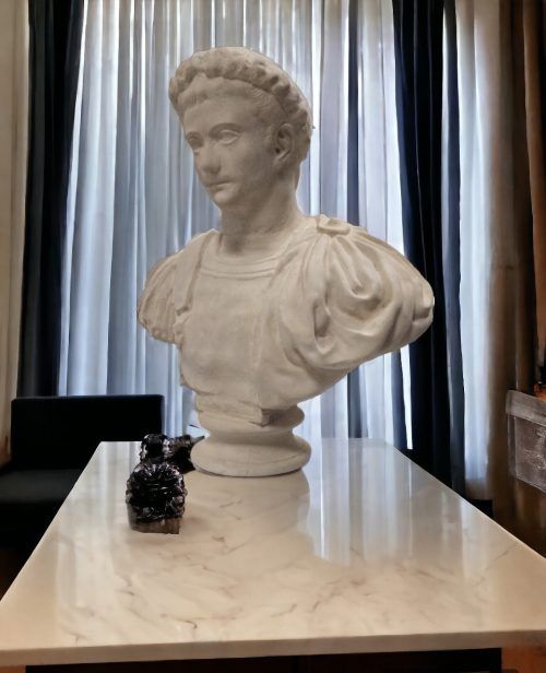 BUSTO DE TIBERIO