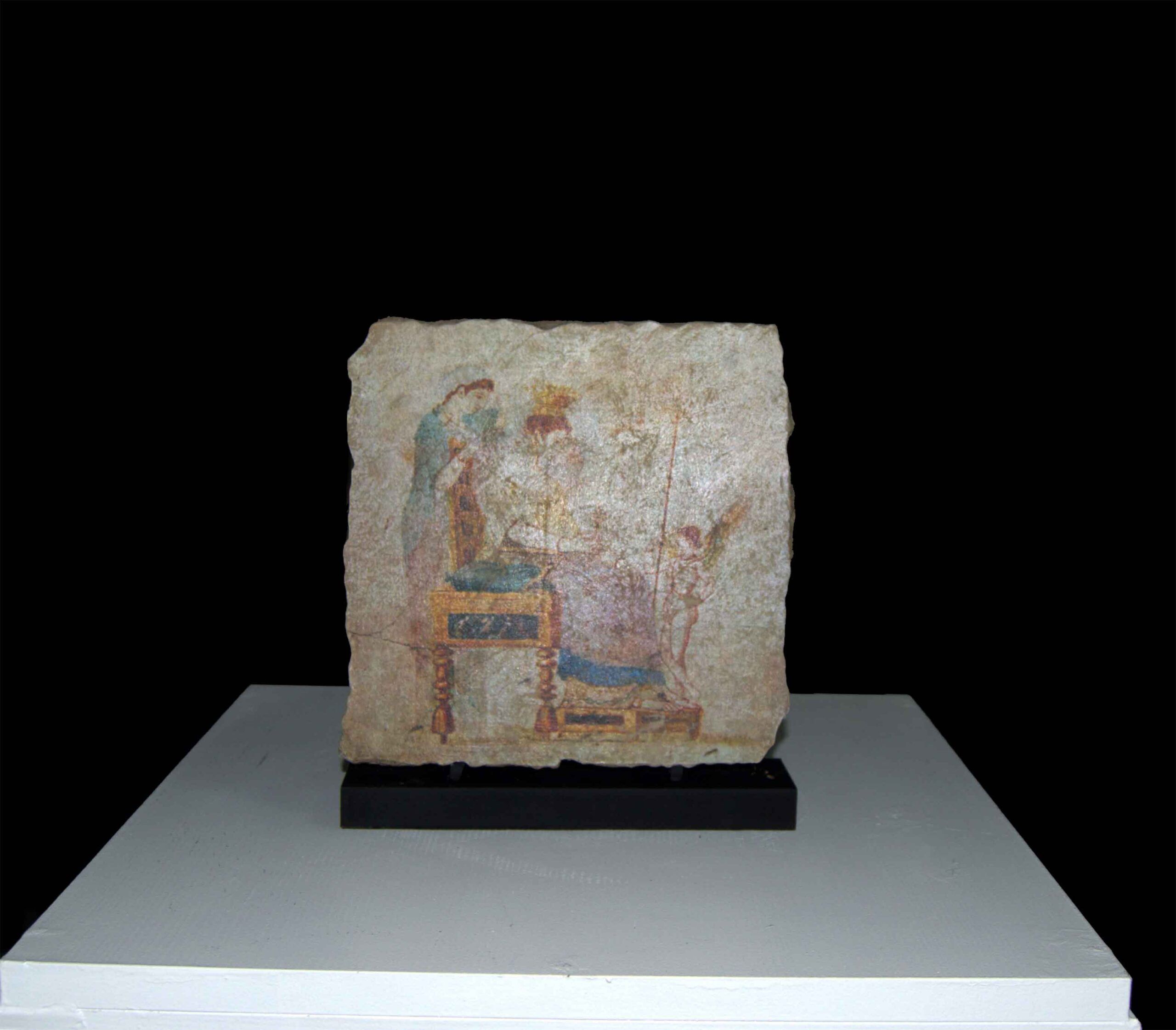Fresco de una escena de Ornatrix romana con Afrodita, Eros y una de las Gracias